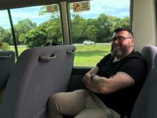 Shuttle bus from Cairns to Port Douglas